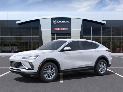 New 2025 Buick Envista Preferred image 2