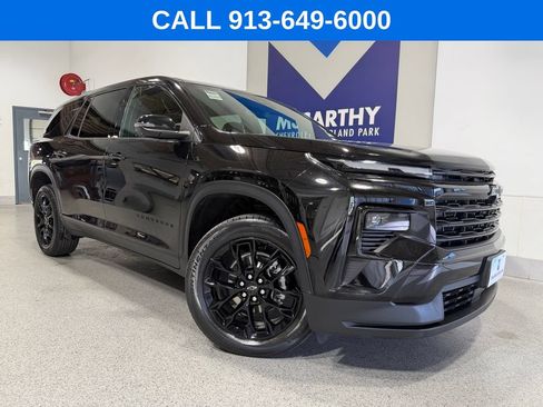 Used 2024 Chevrolet Traverse LS w/ Midnight/Sport Edition FWD image 2