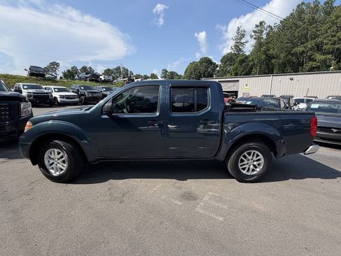 Used 2014 Nissan Frontier SV w/ SV Value Truck Package AWD/4WD image 8