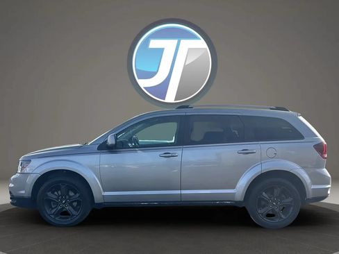 Used 2020 Dodge Journey Crossroad FWD image 21