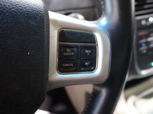 Used 2012 Dodge Grand Caravan Crew w/ Crew Value Pkg FWD image 27