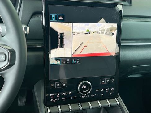 New 2026 GMC Terrain AT4 w/ Convenience Package III AWD/4WD image 9
