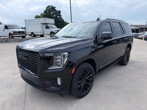 Used 2021 GMC Yukon Denali w/ Denali Premium Package AWD/4WD image 26