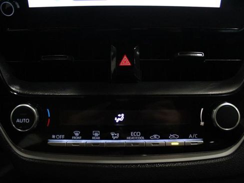 Used 2024 Toyota Corolla LE image 15