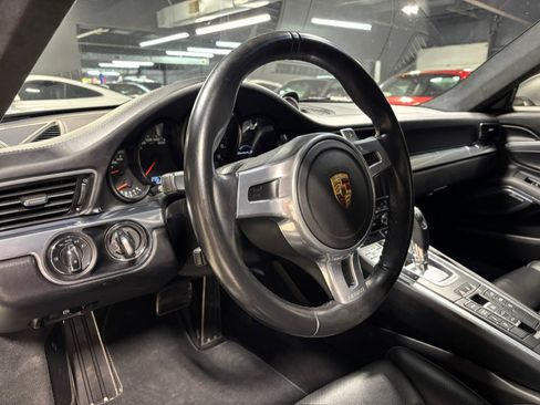 Used 2016 Porsche 911 Carrera S image 27
