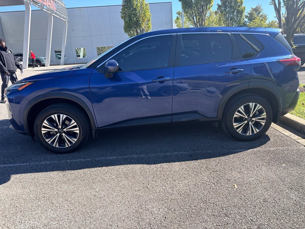 Certified 2023 Nissan Rogue SV FWD image 5