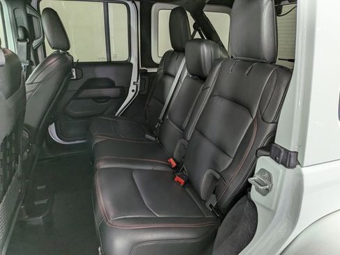 Used 2021 Jeep Wrangler Unlimited Rubicon image 29