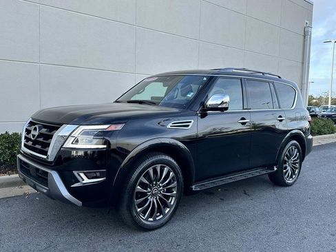 Used 2024 Nissan Armada Platinum w/ Captain's Chairs Package image 4
