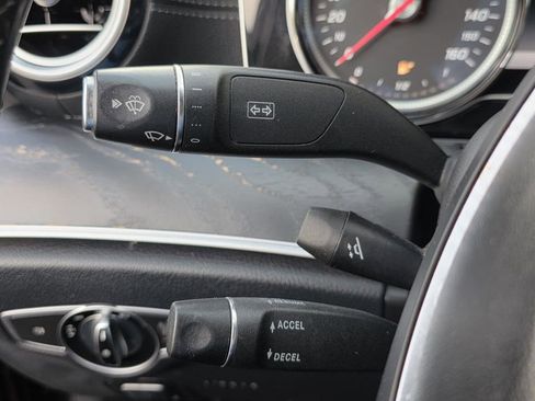 Used 2017 Mercedes-Benz E 300 image 22