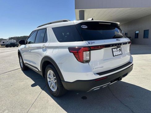 New 2025 Ford Explorer Active w/ Active Comfort Package image 5