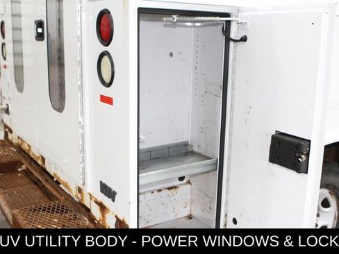 Used 2014 Chevrolet Express 3500 RWD image 41