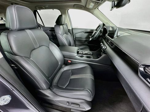 Certified 2023 Honda Pilot Touring image 31