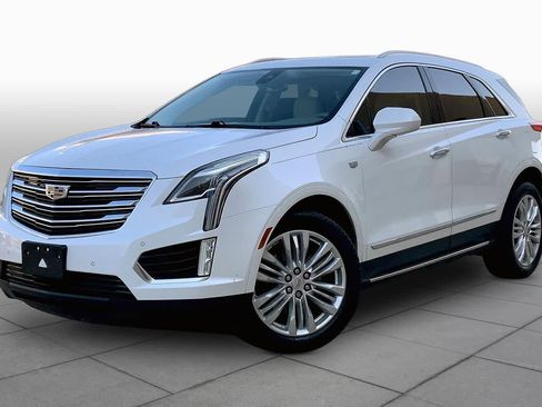 Used 2019 Cadillac XT5 Premium Luxury FWD image 1