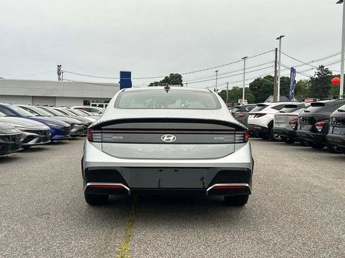 New 2026 Hyundai Sonata SEL FWD image 3