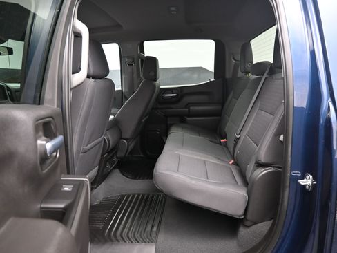 Used 2023 Chevrolet Silverado 1500 Custom image 17