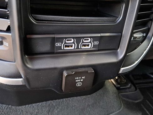 Used 2022 RAM 1500 Big Horn AWD/4WD image 11