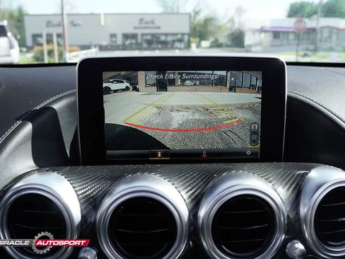 Used 2018 Mercedes-Benz AMG GT Roadster w/ Exclusive Interior Package image 38