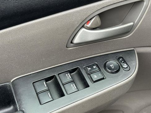 Used 2013 Honda Odyssey EX-L image 32
