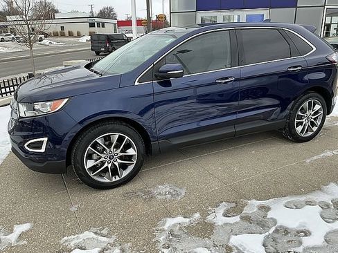 Used 2016 Ford Edge Titanium w/ Equipment Group 302A image 11