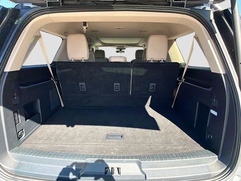 Used 2024 Ford Expedition Max Limited image 12