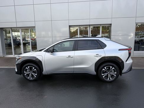 Certified 2024 Toyota bZ4X XLE image 4
