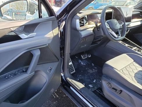 New 2026 Volkswagen Tiguan SEL R-Line image 6