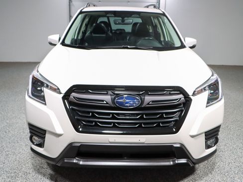 Used 2023 Subaru Forester Limited image 4
