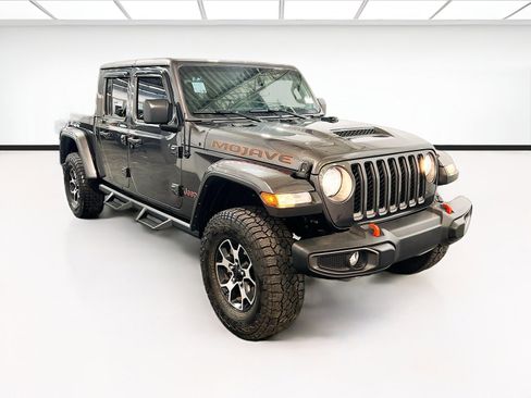 Used 2022 Jeep Gladiator Mojave w/ Safety Group AWD/4WD image 3