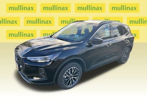 New 2025 Ford Escape SE w/ PHEV Premium Package FWD image 15