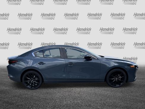 Used 2022 MAZDA MAZDA3 s FWD image 10