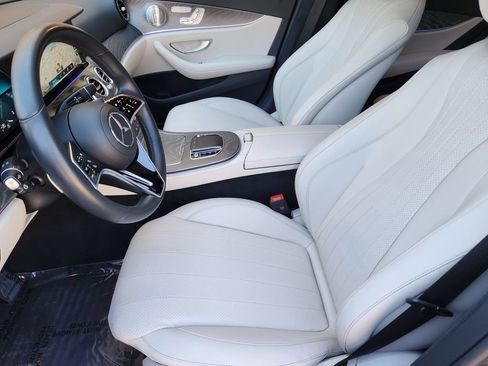 Used 2023 Mercedes-Benz E 350 4MATIC Sedan image 12