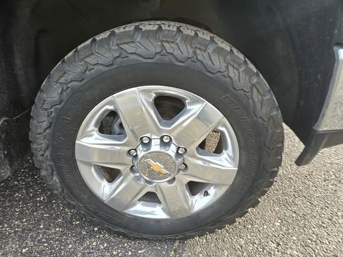 Used 2022 Chevrolet Silverado 2500 LTZ image 44