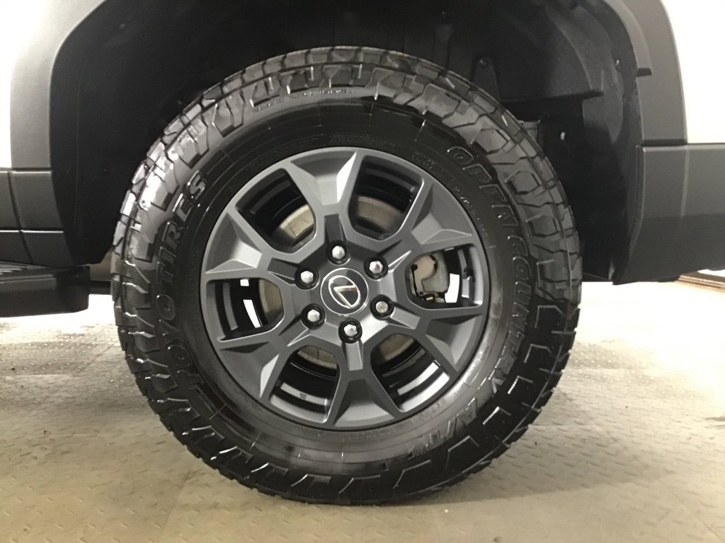 Used 2024 Lexus GX 550 AWD/4WD image 12