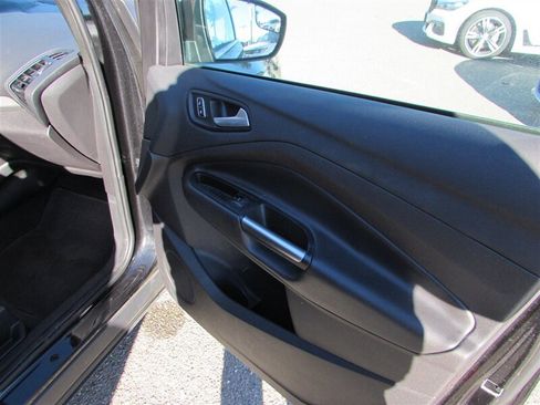 Used 2015 Ford Escape SE w/ Equipment Group 201A image 24