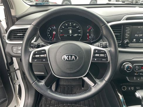 Used 2020 Kia Sorento EX image 26