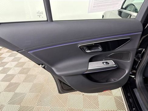 Used 2024 Mercedes-Benz E 350 4MATIC Sedan image 15