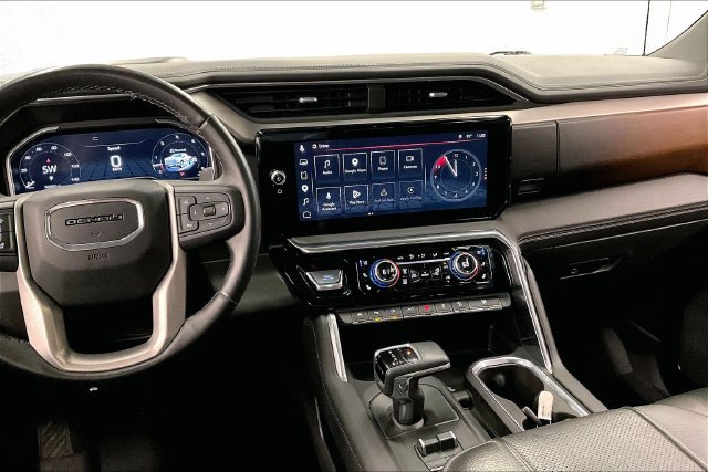 Used 2023 GMC Sierra 1500 Denali w/ Denali Reserve Package AWD/4WD image 7