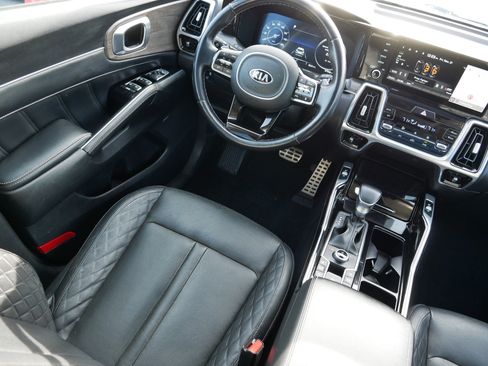 Certified 2021 Kia Sorento SX Prestige image 9