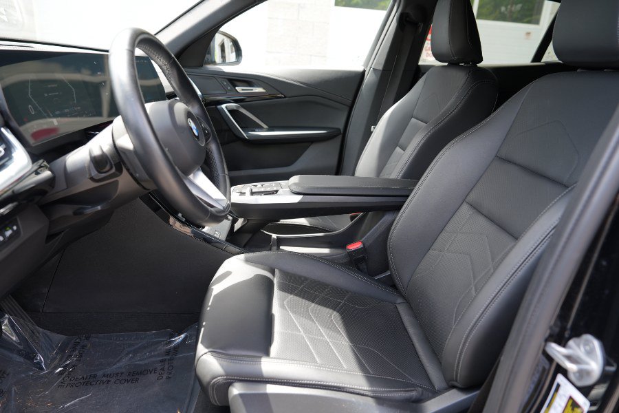 Used 2025 BMW X2 xDrive28i w/ Convenience Package AWD/4WD image 17