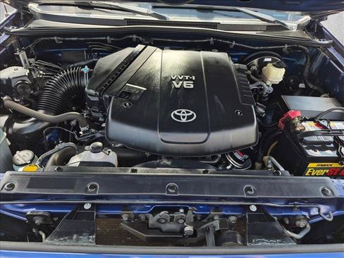 Used 2015 Toyota Tacoma 4x4 Double Cab w/ TRD Sport Package image 18