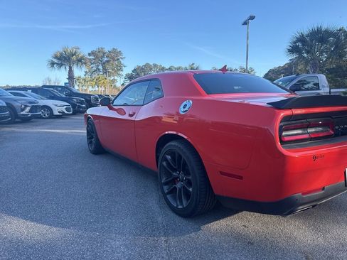 Used 2023 Dodge Challenger R/T w/ Plus Package image 6