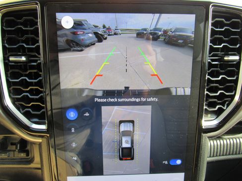 Used 2024 Ford Ranger Lariat w/ Advanced Towing Package image 47