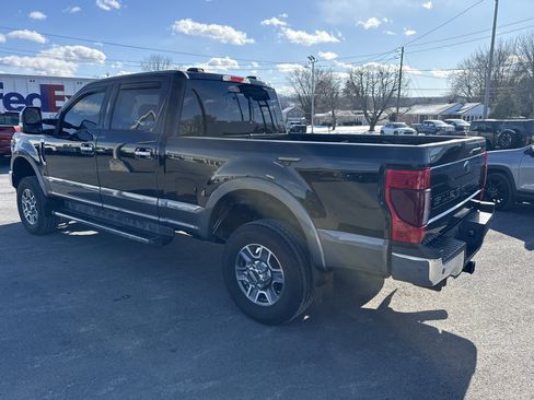 Used 2021 Ford F350 Lariat w/ Chrome Package image 5