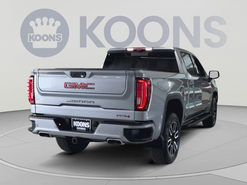 Used 2024 GMC Sierra 1500 AT4 w/ Technology Package AWD/4WD image 11