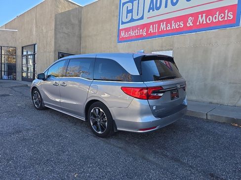 Used 2023 Honda Odyssey Elite image 5