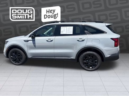 Used 2023 Kia Sorento S w/ Panoramic Sunroof Package AWD/4WD image 2