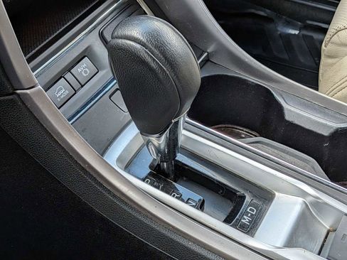 Used 2019 Subaru Ascent Limited image 28