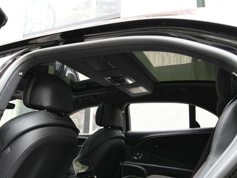 New 2025 Bentley Flying Spur Plug-In Hybrid image 27