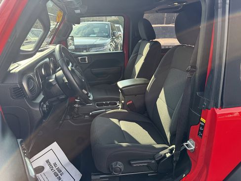 Used 2022 Jeep Wrangler Sport S image 10