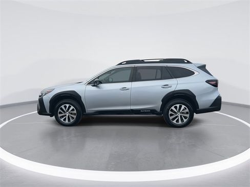Certified 2024 Subaru Outback Premium image 5